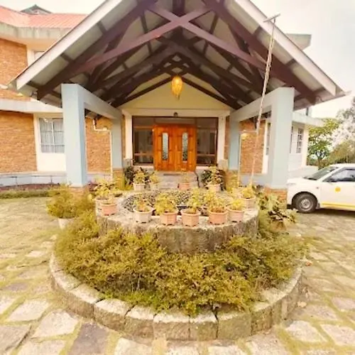 Laitkynsew Resort
